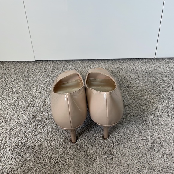 Tan Diba Style Peep Toe Heels - Picture 4 of 5
